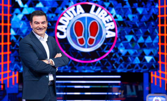 Max Giusti to Host Caduta Libera 